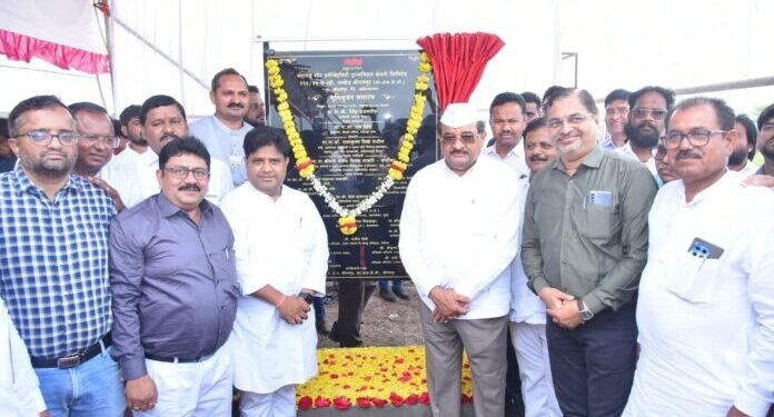 नवीन वीज उपकेंद्रामुळे श्रीरामपूरमधील उद्योगवाढीस चालना — पालकमंत्री राधाकृष्ण विखे पाटील