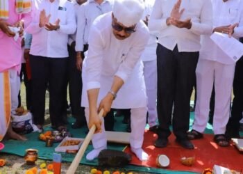 उपमुख्यमंत्री अजित पवार यांच्या हस्ते माळेगाव येथील क्रीडा संकुलाच्या बहुउद्देशीय हॉलचे भूमिपूजन