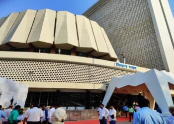 Maharashtra MLC Election 2026: ९ जागांसाठी निवडणूक जाहीर, महाविकास आघाडीसमोर क्रॉस व्होटिंगचे आव्हान