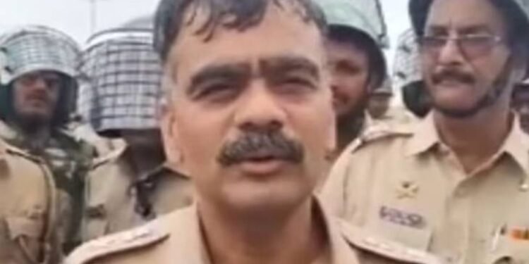 Satara news : सातारा पोलीस अधीक्षक तुषार दोषी यांची सांगलीला बदली; राजकीय वादातून नवे वळण
