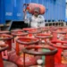 LPG : पश्चिम आशियातील तणावामुळे भारतातील एलपीजी पुरवठ्यावर मोठा परिणाम; सावरण्यासाठी ३-४ वर्षे लागण्याची शक्यता